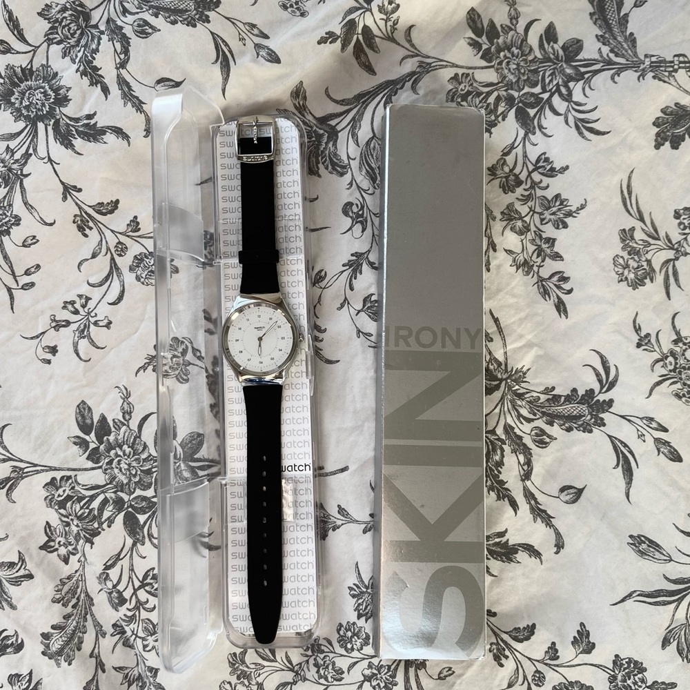 Brand new Swatch Skin Irony unisex watch